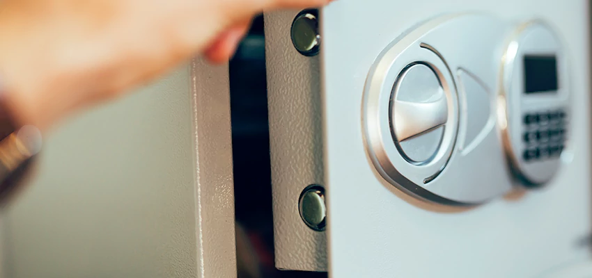 Fingerprint Safe Openers in Diamond Springs, CA