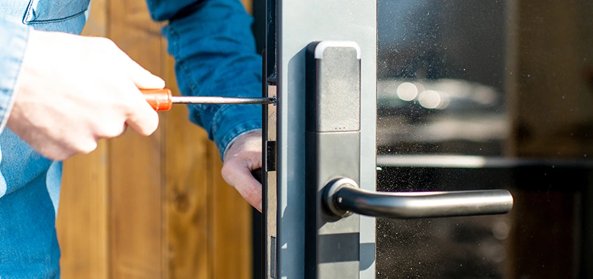 Aluminium Door Lock Replacement in Diamond Springs, California